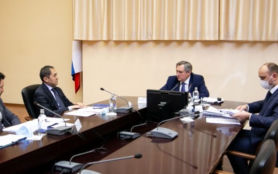 Николай Шульгинов обсудил формирование общих рынков нефти и газа с Министром по энергетике и инфраструктуре ЕЭК Темирбеком Асанбековым