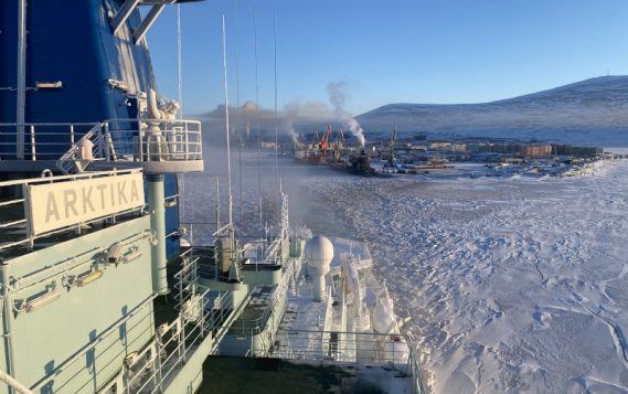 Атомный ледокол «Арктика» Росатомфлота впервые обеспечит проводку каравана судов с востока на запад