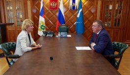 Состоялась рабочая встреча министра сельского хозяйства РФ Оксаны Лут и губернатора Сахалинской области Валерия Лимаренко