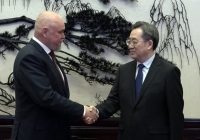 Сергей Цивилев провел переговоры с Председателем Правления Китайского научно-исследовательского института электроэнергетики Гэ Цзюном Сергей Цивилев провел переговоры с Председателем Правления Китайского научно-исследовательского института электроэнергетики Гэ Цзюном