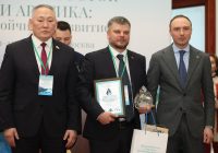 Группа «ПОЛИМЕРТЕПЛО» стала лауреатом Ежегодной премии «За развитие Дальнего Востока и Арктики» Группа «ПОЛИМЕРТЕПЛО» стала лауреатом Ежегодной премии «За развитие Дальнего Востока и Арктики»
