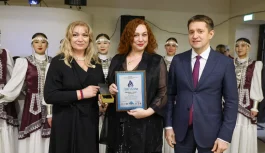 🏅 «ЖЕНЩИНА — ЛИДЕР»: МАРИЯ ЮРКИНА ОТМЕЧЕНА ПРЕМИЕЙ «ЗА РАЗВИТИЕ ДАЛЬНЕГО ВОСТОКА И АРКТИКИ»