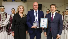🎉 «ЗА ВКЛАД В РАЗВИТИЕ ПРОМЫШЛЕННОСТИ ДАЛЬНЕВОСТОЧНОГО РЕГИОНА РФ»: ООО «СПЕЦЦЕНТР» ОТМЕЧЕНО ПРЕМИЕЙ